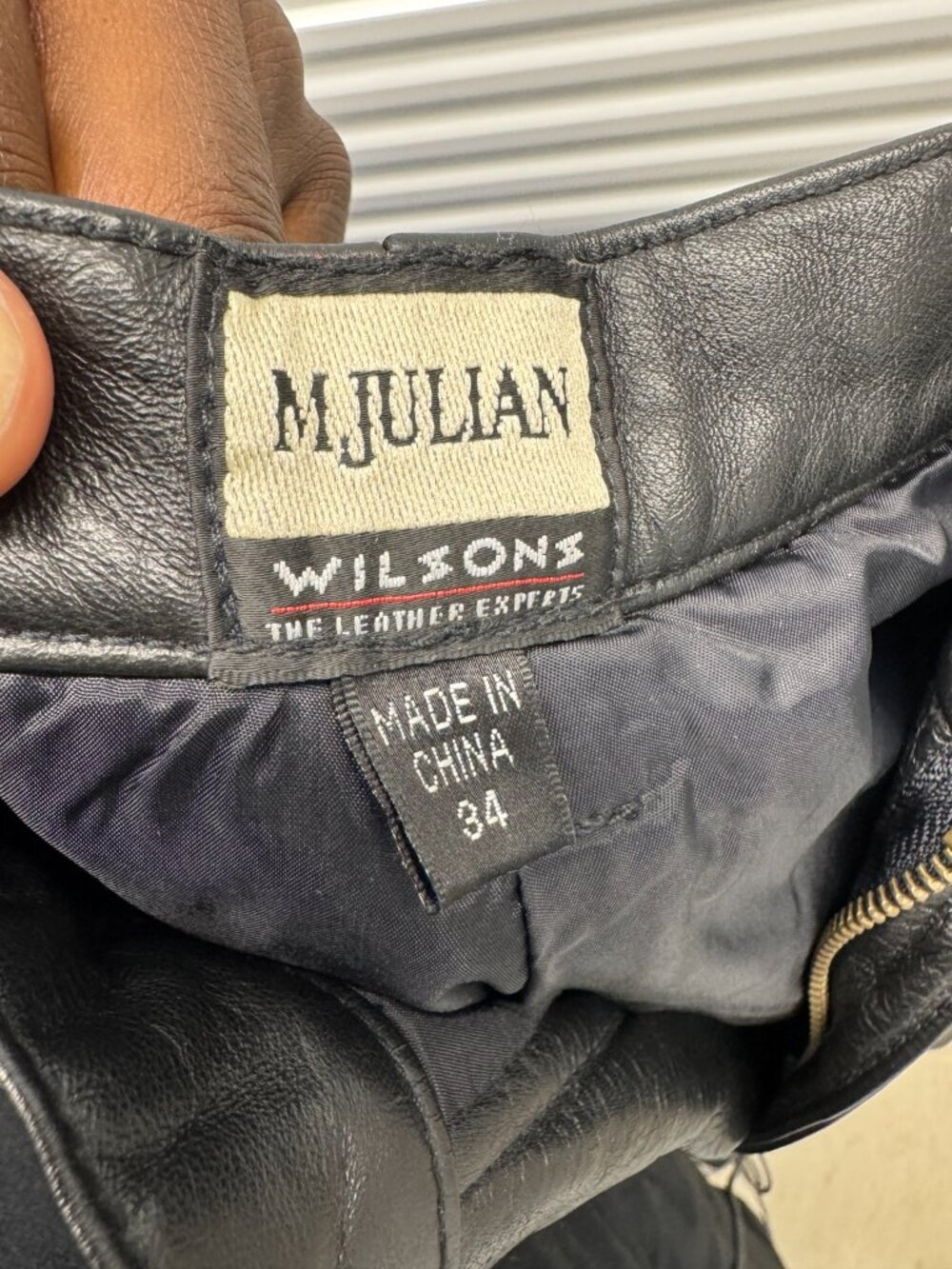 Wilsons Leather M. Julian black leather pants in men’s size 34 - Picture 4 of 5